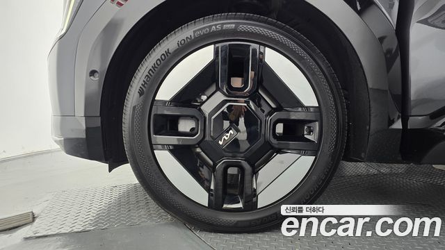 Kia EV9 Long Range 4WD Earth — пробег 137 983 км