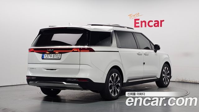Kia Carnival Diesel 9-Seater Signature — пробег 30 487 км