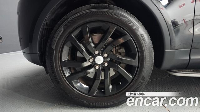 Land Rover Discovery 3.0 TD6 HSE — пробег 86 503 км