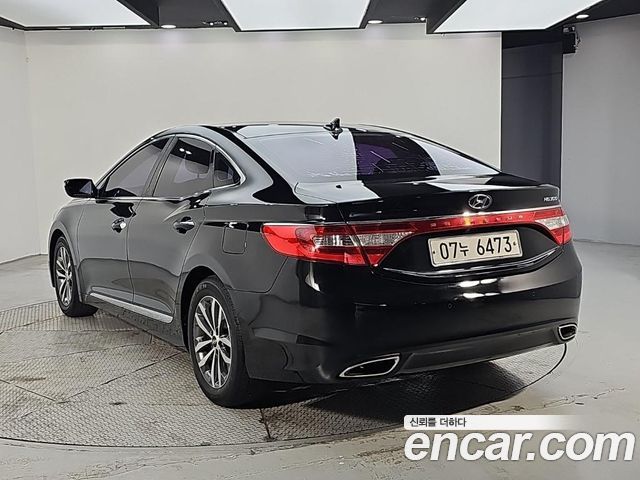 Hyundai Grandeur HG240 Luxury — пробег 181 004 км
