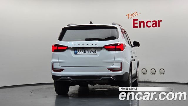 Ssangyong Rexton из Кореи Encar