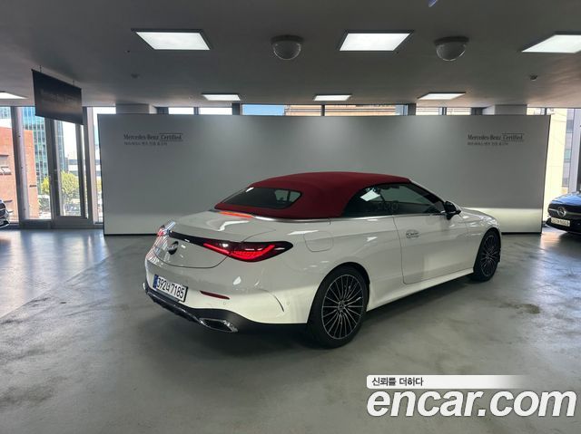 Mercedes-Benz CLE-Class CLE200 Cabriolet — пробег 563 км