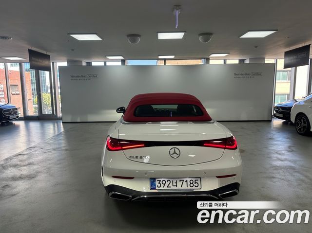 Mercedes-Benz CLE-Class CLE200 Cabriolet — пробег 563 км