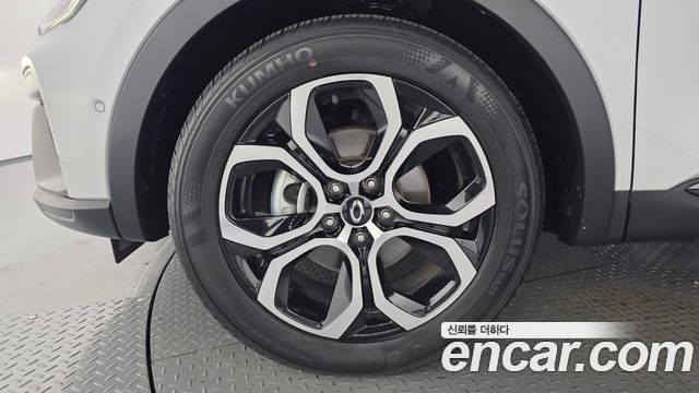 Renault (Samsung) XM3 1.6 E-TECH Inspire e-shifter — пробег 36 774 км