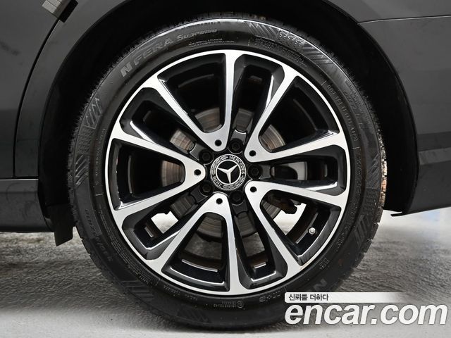 Mercedes-Benz E-Class E250 Avantgarde — пробег 52 334 км