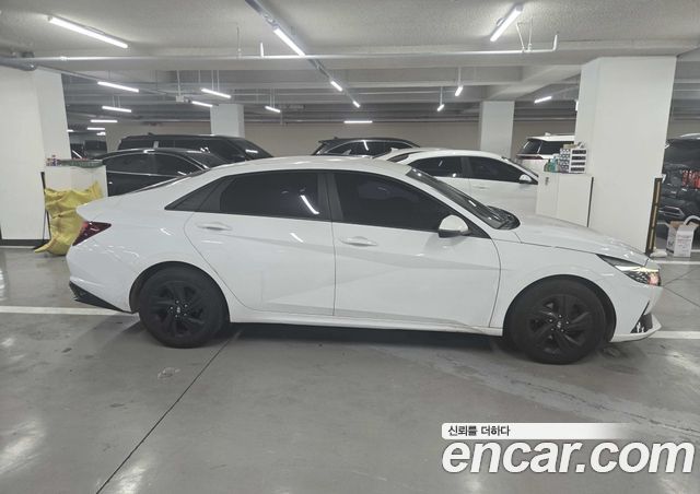 Hyundai AVANTE 1.6 Modern — пробег 186 673 км