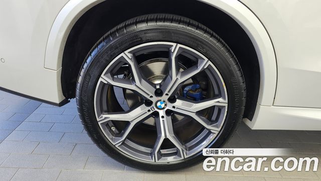 BMW X5 xDrive 40i M Sport — пробег 86 224 км — фото 5 из 5