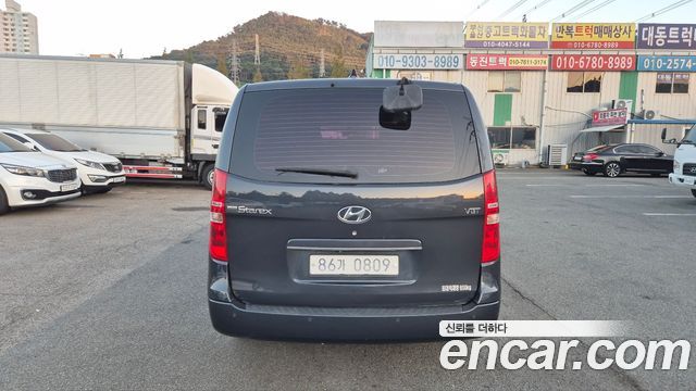 Hyundai Starex Van 5-Seater Modern — пробег 173 439 км