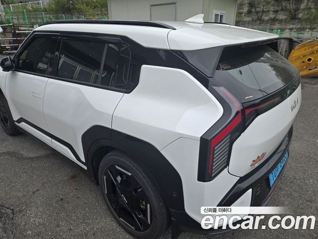 Kia EV3 Long Range 2WD GT Line — пробег 34 600 км