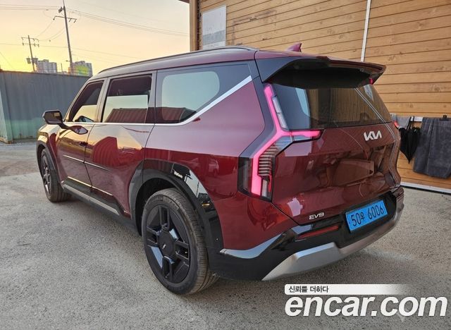 Kia EV9 Long Range 2WD Earth — пробег 42 900 км