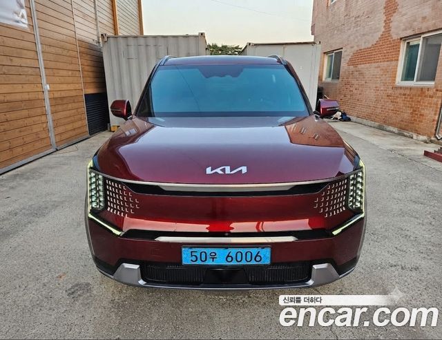 Kia EV9 Long Range 2WD Earth — пробег 42 900 км