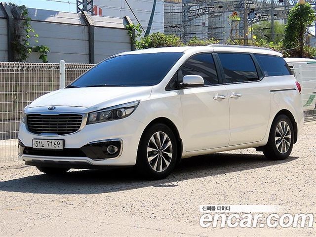 Kia Carnival 9-seater Luxury — пробег 239 739 км — фото 2 из 5