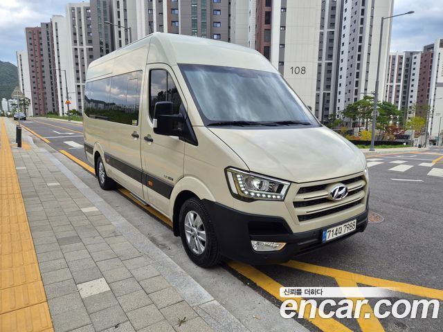 Hyundai Solati 15-seater Luxury — пробег 115 000 км — фото 2 из 5