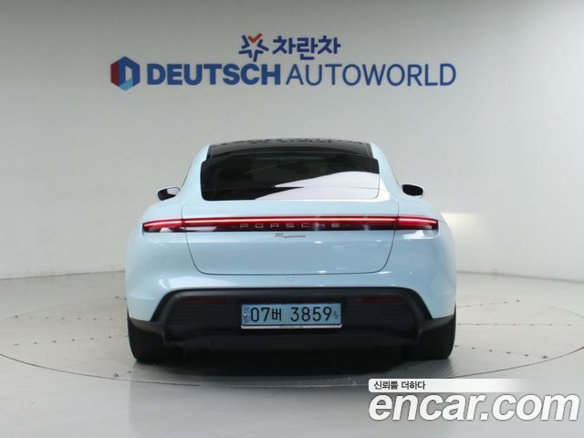 Porsche Taycan Base — пробег 114 479 км