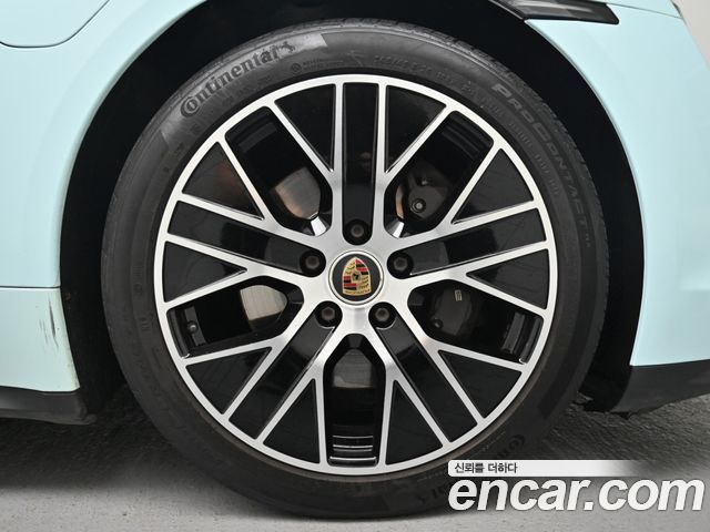 Porsche Taycan Base — пробег 114 479 км