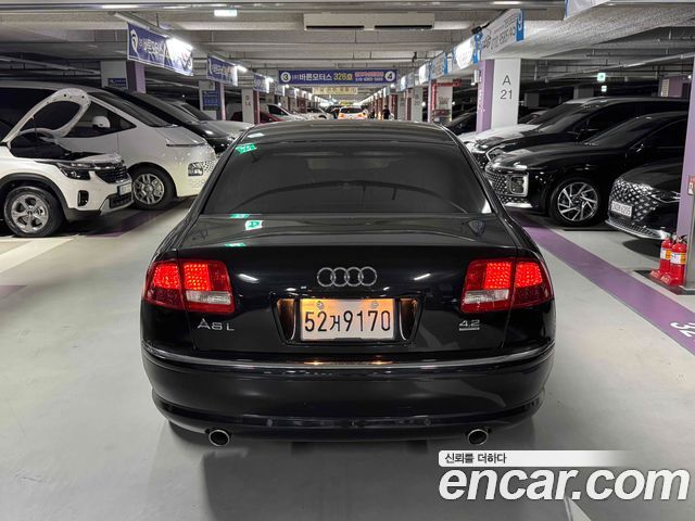 Audi A8 4.2 FSI Quattro LWB D3 — пробег 147 800 км