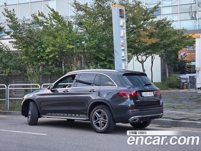 Mercedes-Benz GLC-Class GLC300e 4MATIC — пробег 80 300 км — фото 3 из 5