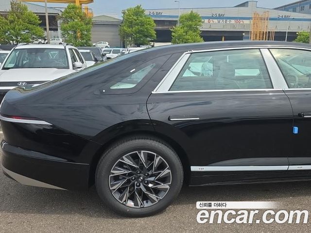 Hyundai Grandeur 2.5 Gasoline  2WD Premium — пробег 4 км