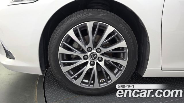 Lexus ES из Кореи Encar