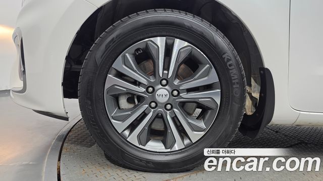 Kia Carnival 9-Seater Luxury — пробег 99 673 км — фото 5 из 5
