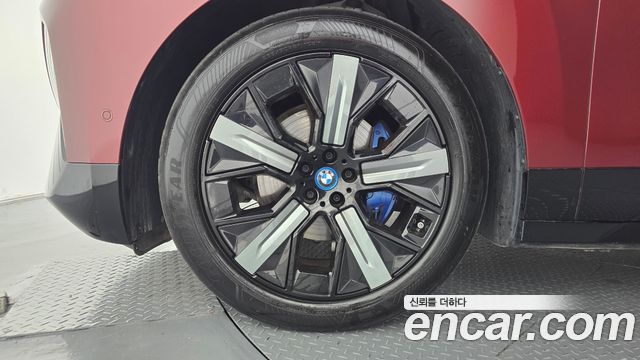 BMW iX xDrive50 Sports Plus — пробег 30 088 км — фото 5 из 5