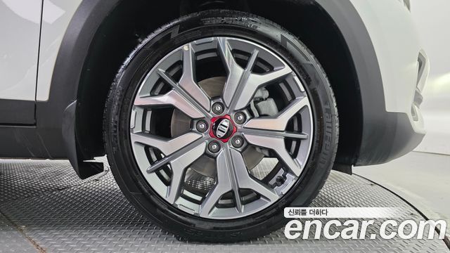 Kia Seltos из Кореи Encar