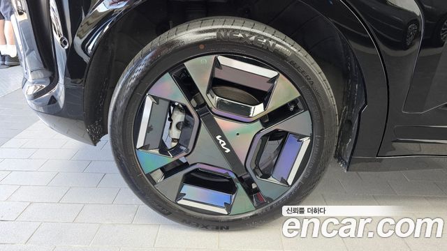 Kia EV3 из Кореи Encar