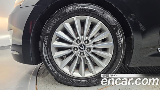 Hyundai Equus из Кореи Encar