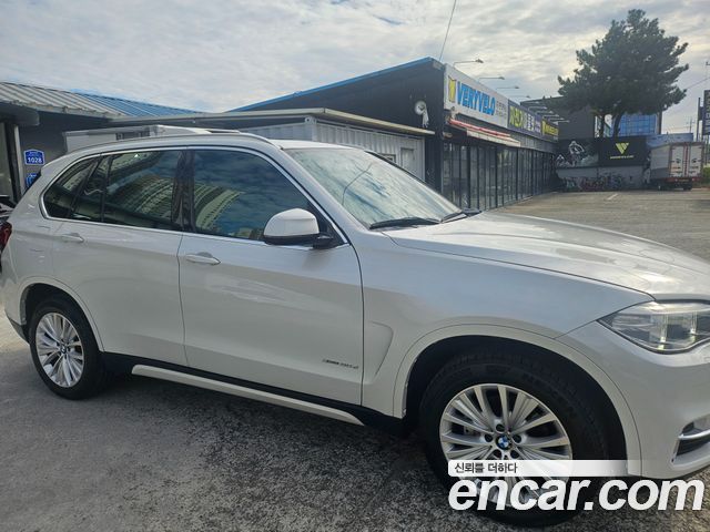 BMW X5 xDrive 30d — пробег 119 777 км — фото 2 из 5