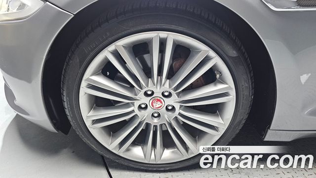 Jaguar XJ из Кореи Encar