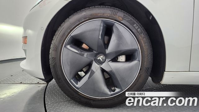Tesla Model 3 Standard Range Plue RWD — пробег 141 699 км — фото 5 из 5