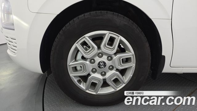 Hyundai Staria из Кореи Encar