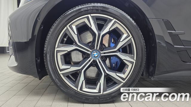 BMW i4 из Кореи Encar