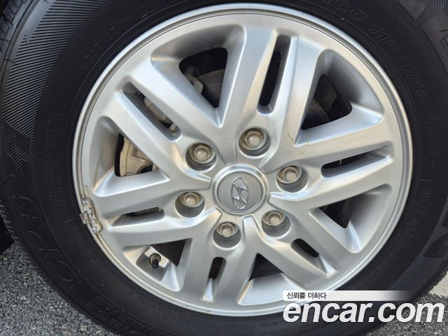 Hyundai Starex Van 5-Seater Modern — пробег 61 804 км