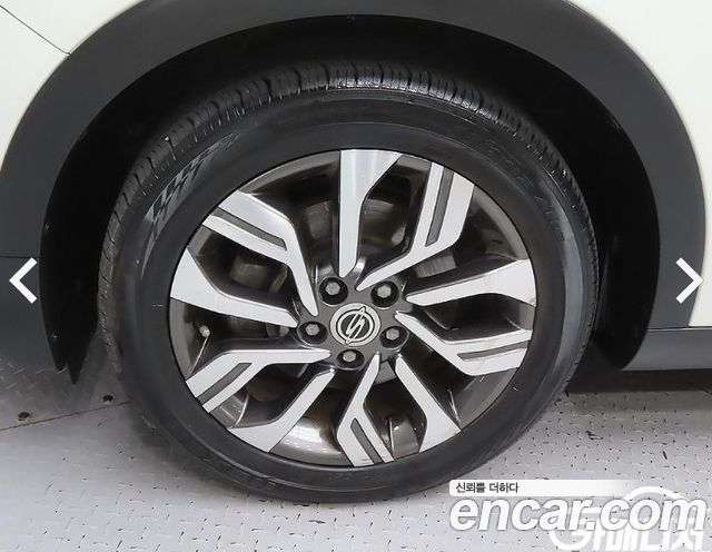 Ssangyong TIBOLI Diesel IX 2WD — пробег 44 415 км