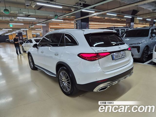 Mercedes-Benz GLC-Class GLC 300 4MATIC Avantgarde — пробег 9 736 км — фото 5 из 5