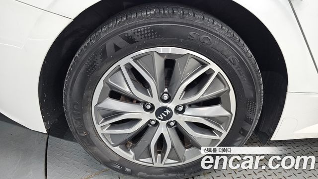 Kia K5 из Кореи Encar