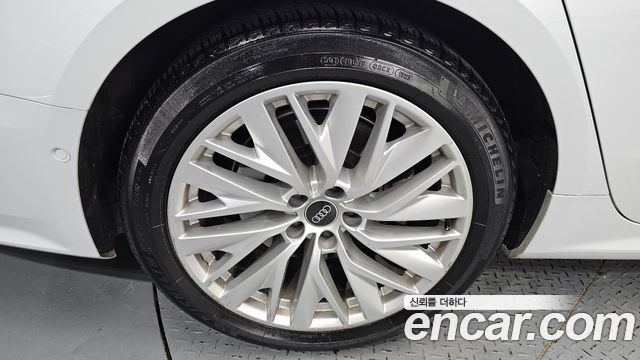 Audi A7 из Кореи Encar