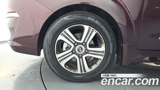 Ssangyong KORANDO 4WD GT 9-seater — пробег 117 261 км