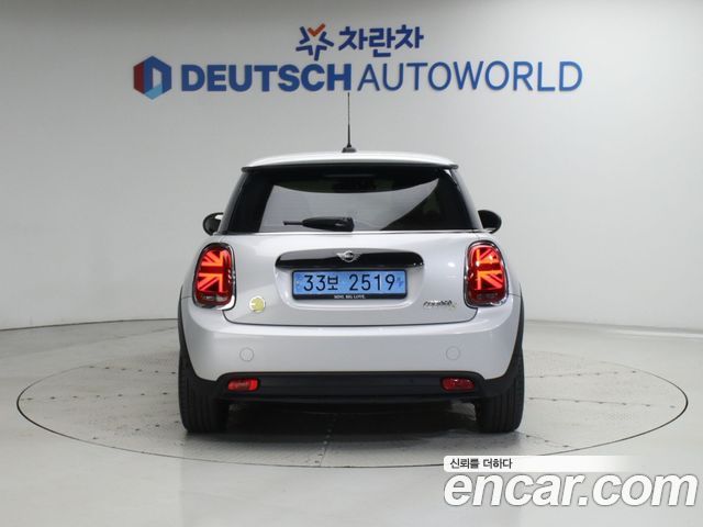 Mini Cooper SE Classic 3rd — пробег 37 467 км — фото 4 из 5