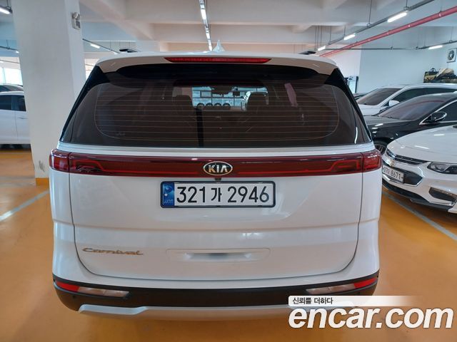 Kia Carnival Diesel 9-Seater Prestige — пробег 118 656 км — фото 5 из 5