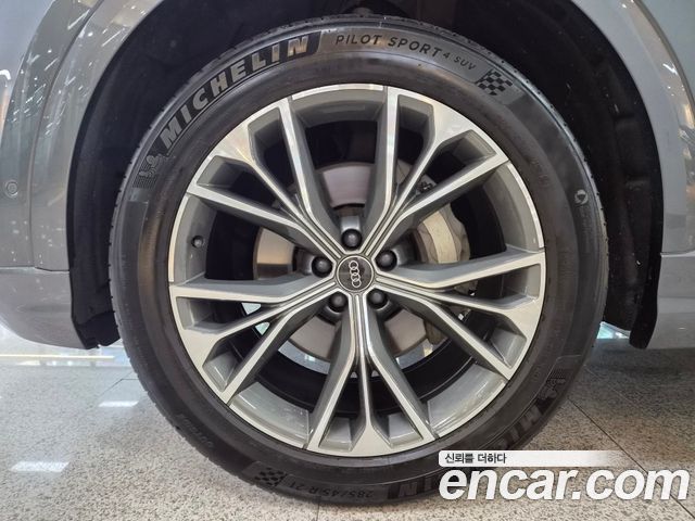 Audi Q8 из Кореи Encar