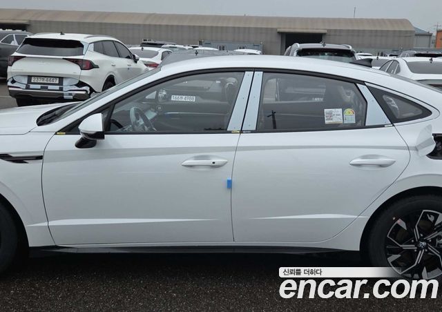 Hyundai Sonata 2.0 S — пробег 1 км — фото 2 из 5