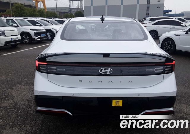 Hyundai Sonata 2.0 S — пробег 1 км — фото 3 из 5