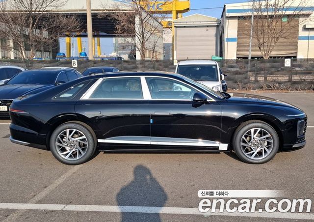Hyundai Grandeur Premium — пробег 1 км — фото 5 из 5