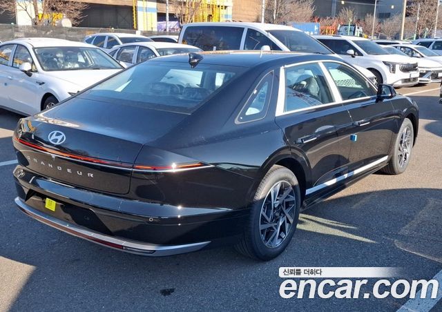 Hyundai Grandeur Premium — пробег 1 км — фото 5 из 5
