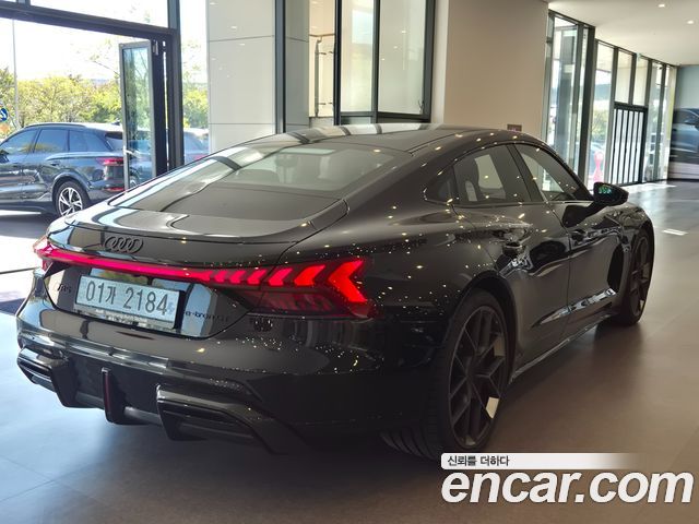 Audi RS e-tron GT из Кореи Encar