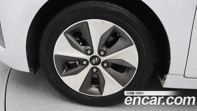 Hyundai Ioniq из Кореи Encar