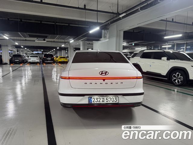Hyundai Grandeur Calligraphy — пробег 45 862 км — фото 3 из 5