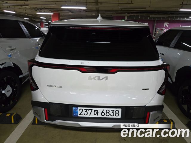 Kia Seltos HEV 1.6 2WD Trendy — пробег 7 км — фото 2 из 5